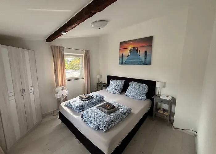 Nähe Phantasialand Und Köln Hürth